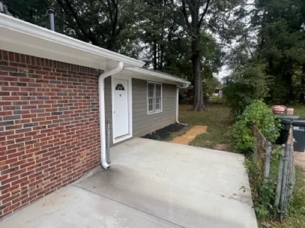 679 Winchester Ln, Norcross, GA 30071