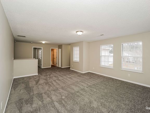 5th image of 2021 Sweet Bay Dr
