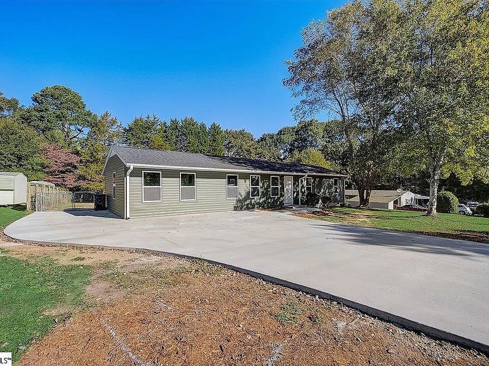 1st image of 13 Paris View Dr