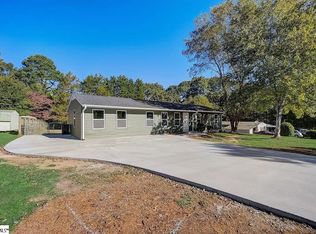 13 Paris View Dr, Travelers Rest, SC 29690