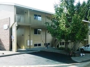 324 Avenue J APT 12, Snohomish, WA 98290