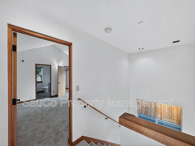 5049 SW View Point Ter #B — Photo 25