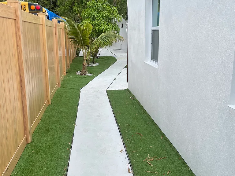 35 SW 6th St #1 — Photo 16