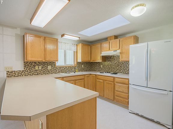 5th image of 4506 NE 98th Cir