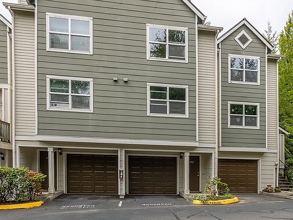 2nd image of 3116 164th Street SW #910