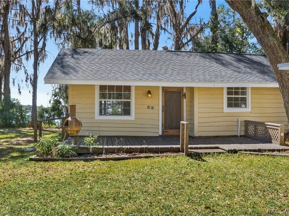 8950 E Devilsneck Rd, Floral City, FL 34436