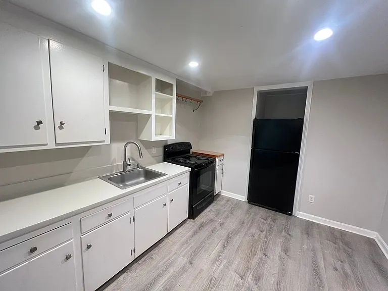 172 Chestnut St — Photo 16