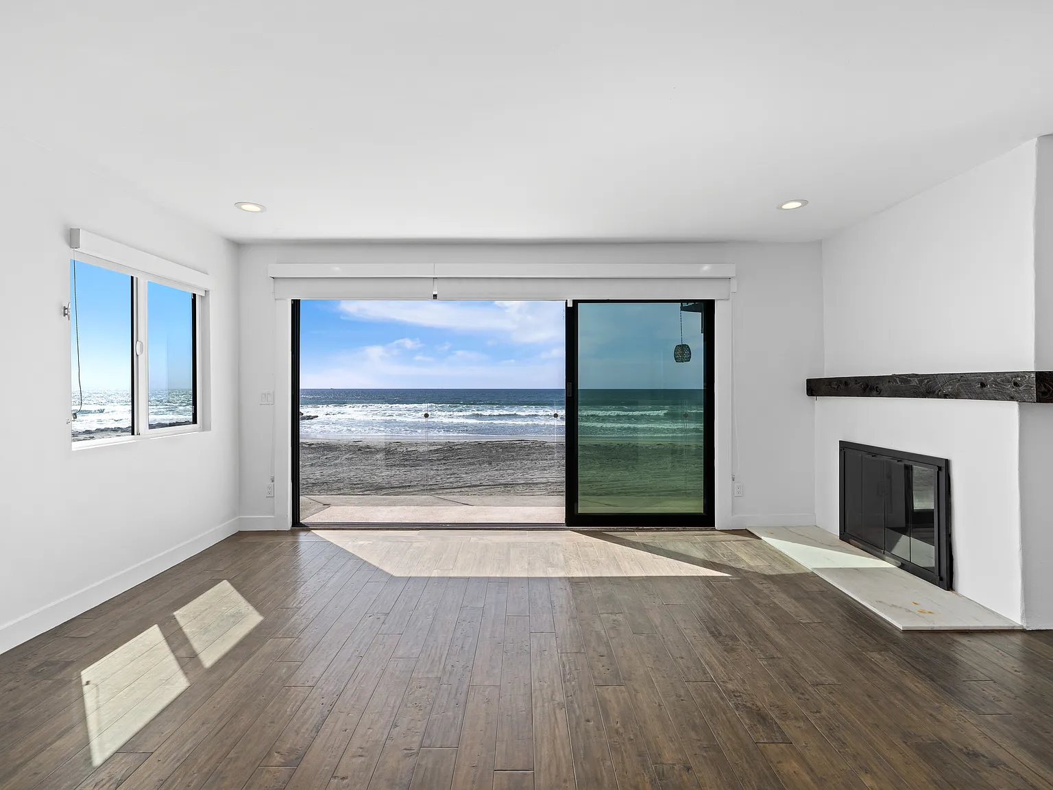 2 bed, 950 sqft, $4,500 — Photo 3