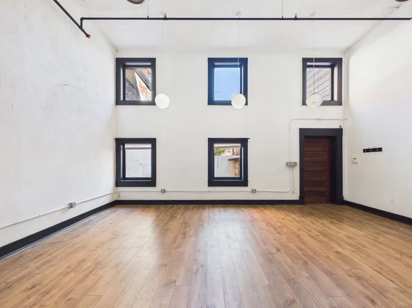 120 W Marshall St #2, Richmond, VA 23220