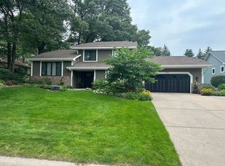 5791 Robin St, Shoreview, MN 55126