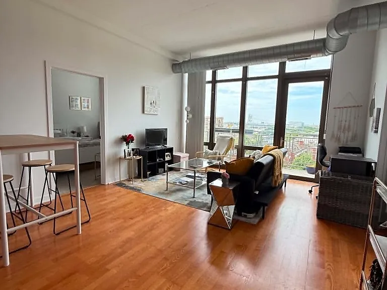 1000 N Kingsbury St #707 — Photo 33