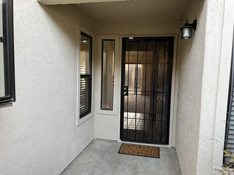 1114 Cedar Creek Dr #3 — Photo 17