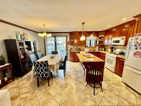 1525 85th Street image 4 of 27