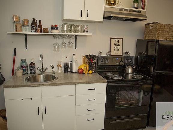 3rd image of 108 S Hosmer St APT 14