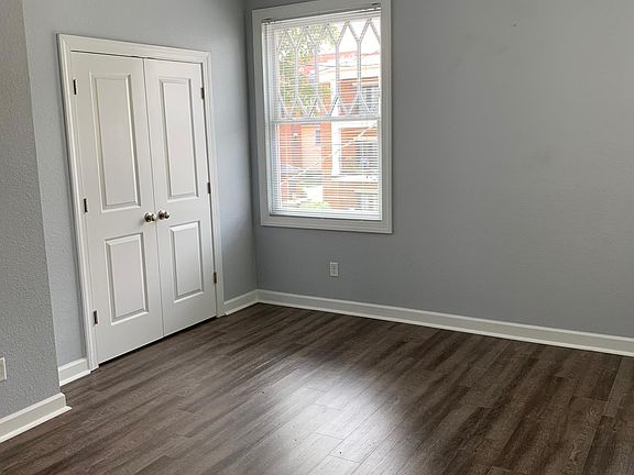 4th image of 810 Westover Ave #B