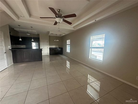 5th image of 1221 E Daffodil St #C