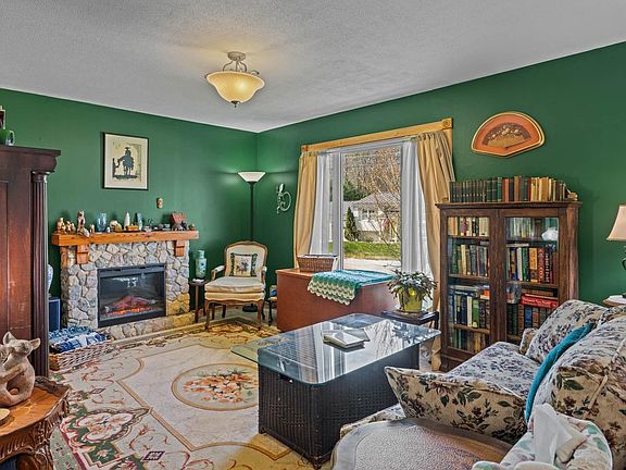 2nd image of 77 Butternut Drive