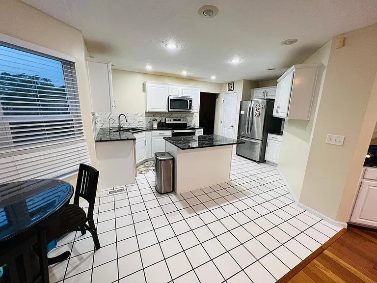 8147 Autumn Pl — Photo 12