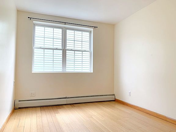 5th image of 77 Troutman St APT 3