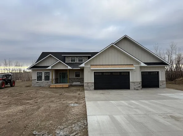 2 Granite Hill Ln, Great Falls, MT 59405