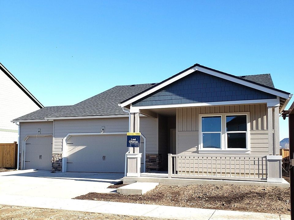1st image of 424 SE Stetson Ct Lot 87