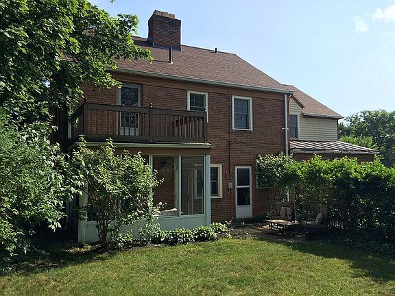 2nd image of 17625 Lomond Blvd