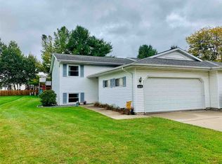 6674 Traveler Trl, Windsor, WI 53598