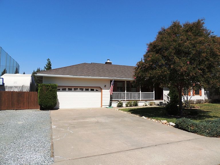 1st image of 394 La Contenta Dr
