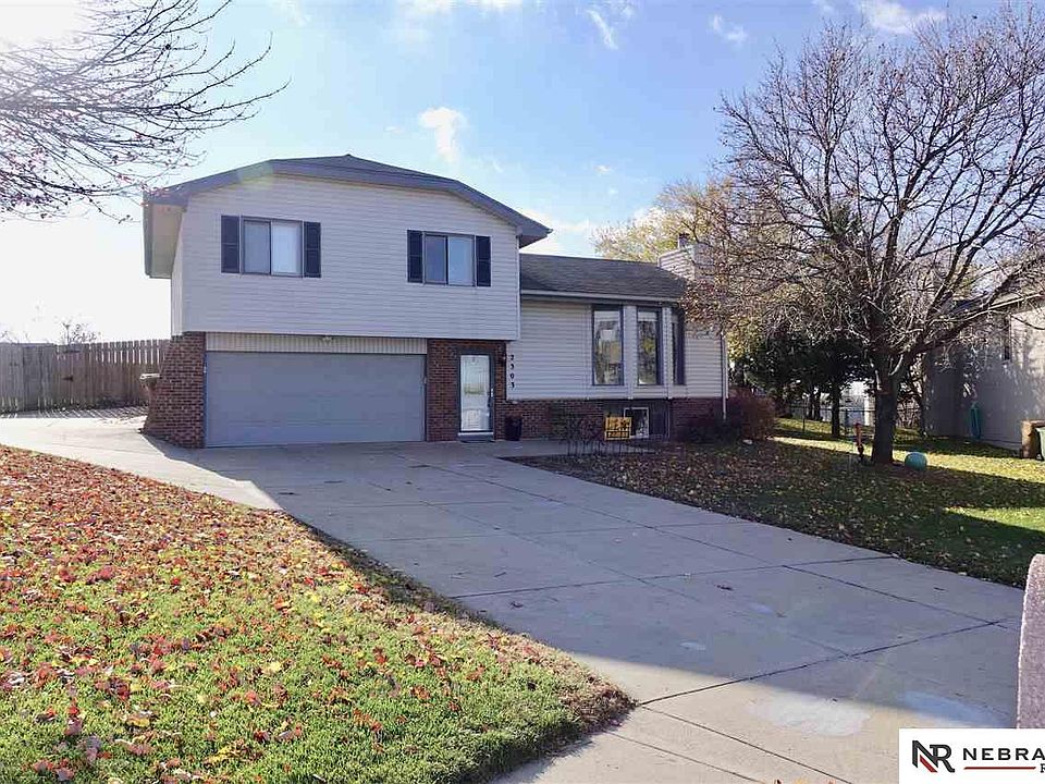 1st image of 2303 Willow Cir