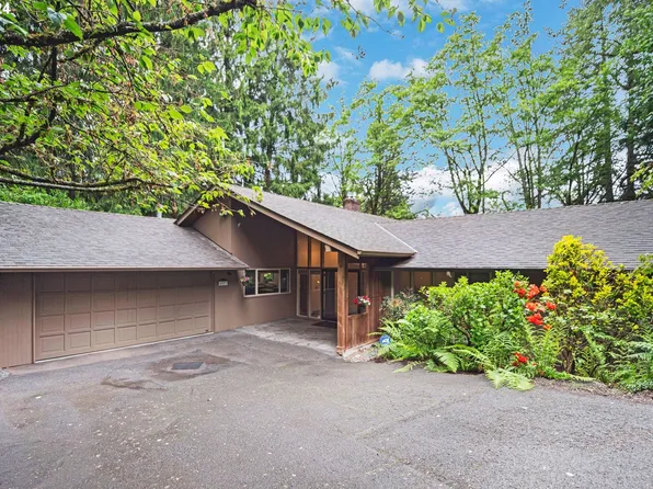 4527 SW Humphrey Ct, Portland, OR 97221