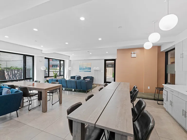 2600 7th Ave #6R — Photo 12