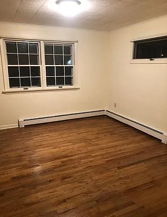 315 E Middle St — Photo 17