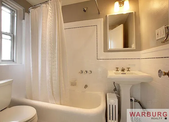 Sold by Warburg | media 21