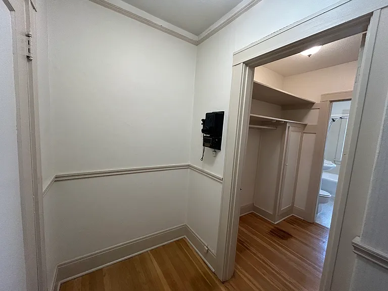 1514 NE 17th Ave #202 — Photo 2