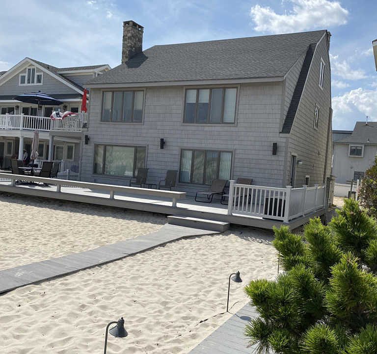 2nd image of 202 Ocean Ave