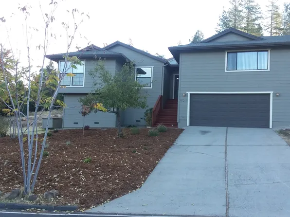 921 Dogwood Dr, Murphys, CA 95247