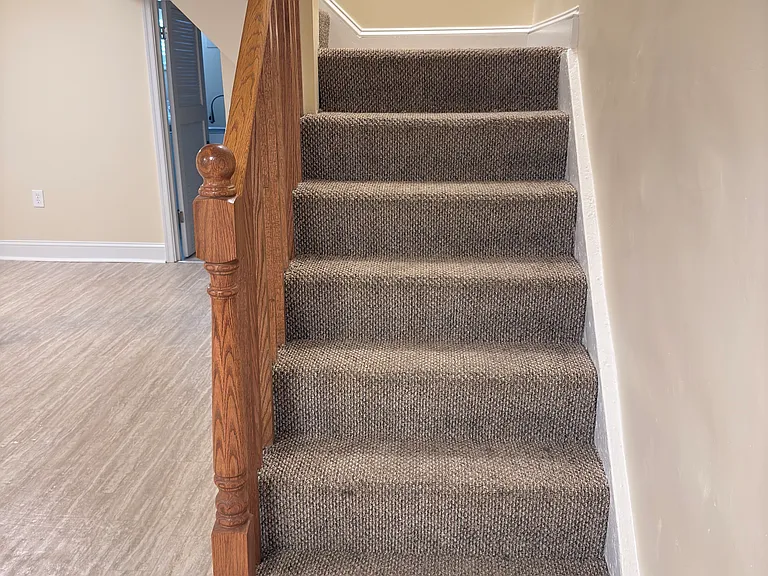 STAIR DOWN