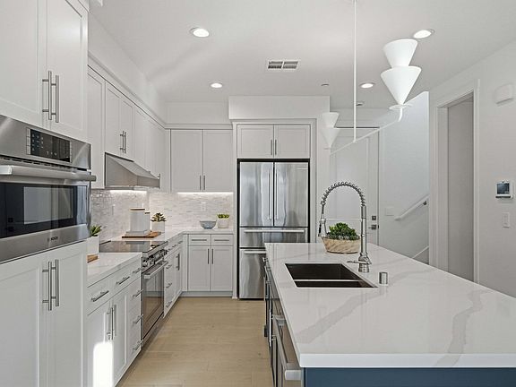 Solera at Arroyo Crossings by Trumark Homes I Residence 4 Model I Livermore, CA