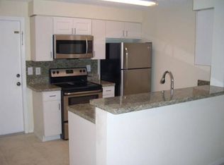 840 Sorrento Dr, Weston, FL 33326