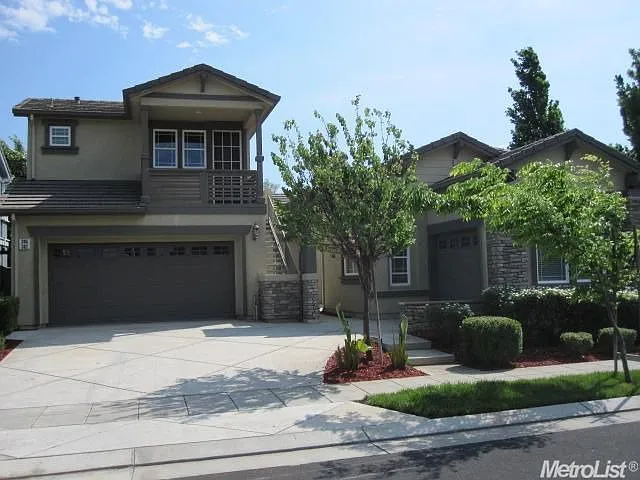 302 Ashlee Ave photo 1