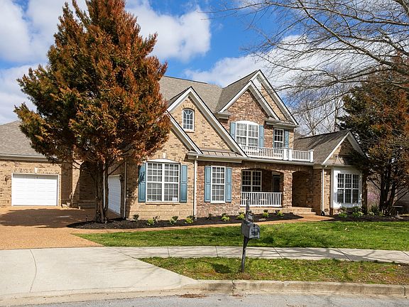 2nd image of 3004 Coral Bell Ln