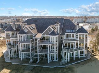 330 Lake Dr SUITE 23, New Buffalo, MI 49117