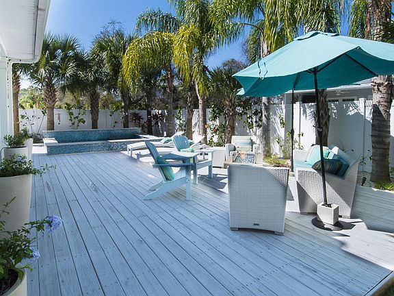 4th image of 4110 Ponce De Leon Blvd