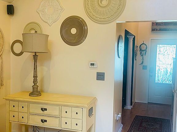 Foyer-Front Door