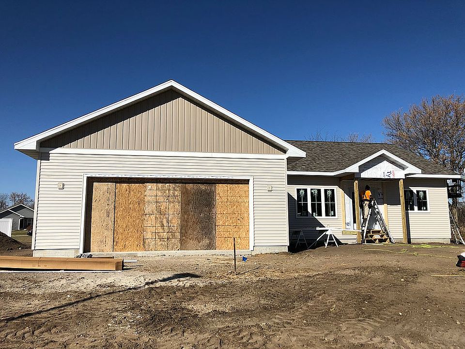 1st image of 1509 Logan Dr