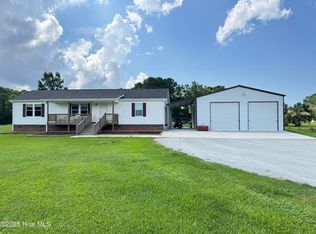 164 Old River Rd, Beaufort, NC 28516