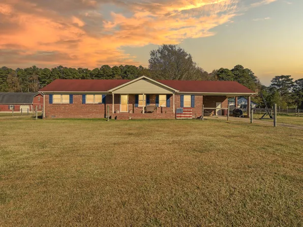 421 Carlisle Rd, Chesapeake, VA 23321
