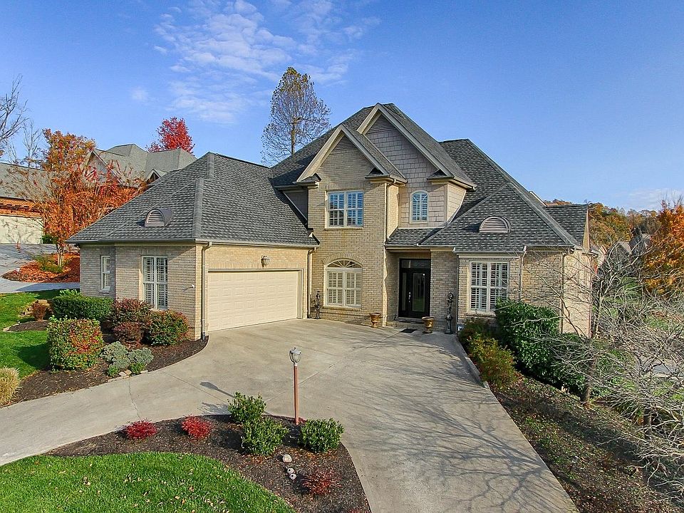 10414 Kates Path Lane