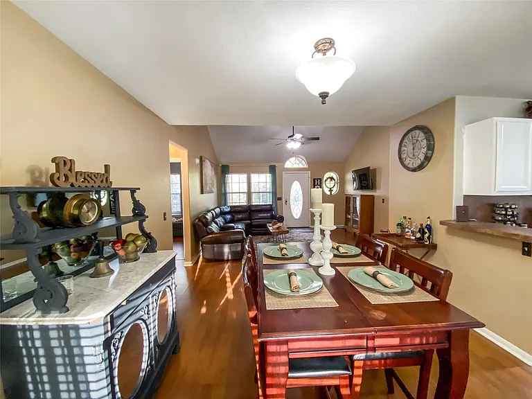 254 E Sunset Dr — Photo 9
