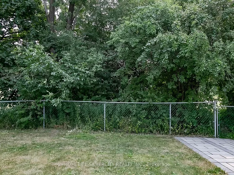 21 Mitchell Ave — Photo 50